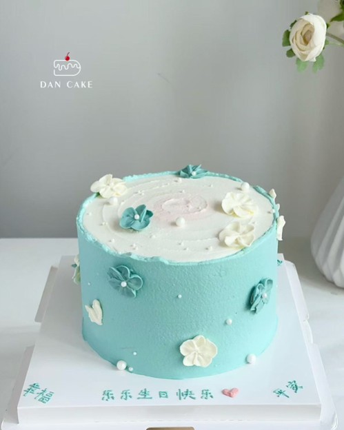 Blue Floral Cake