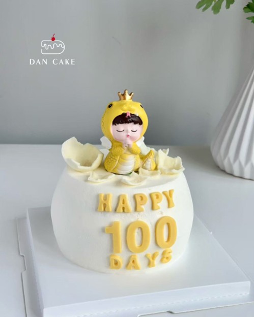 Baby Snake 100-Day Cake