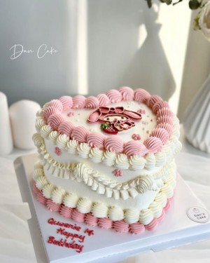 Strawberry Girl Retro Cake