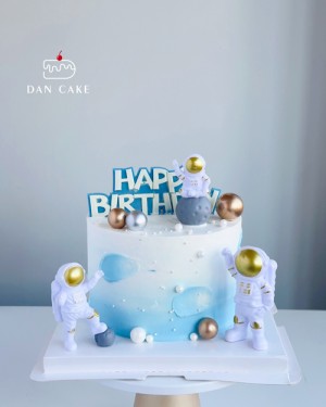 Space Explore Cake