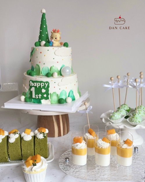 Dessert Table Cake
