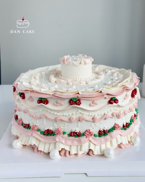 Vintage Cake