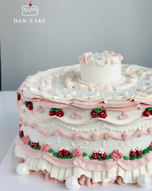 Vintage Cake